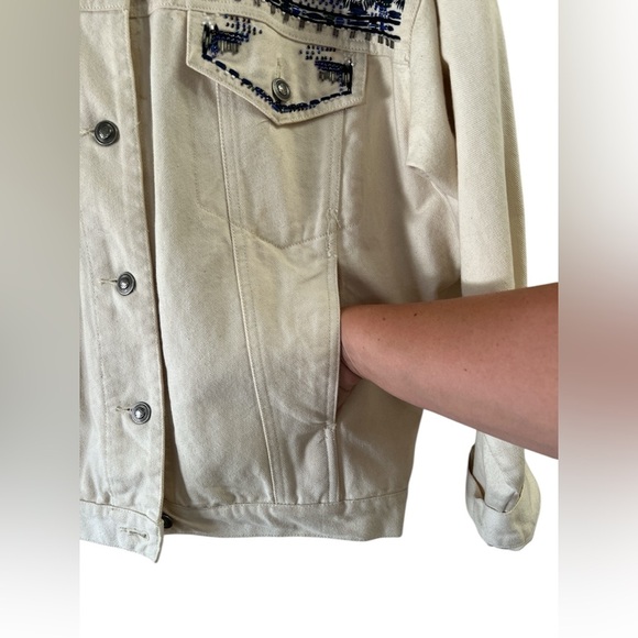 Vintage cotton ivory denim jean jacket embroidered and beaded - Picture 4 of 5
